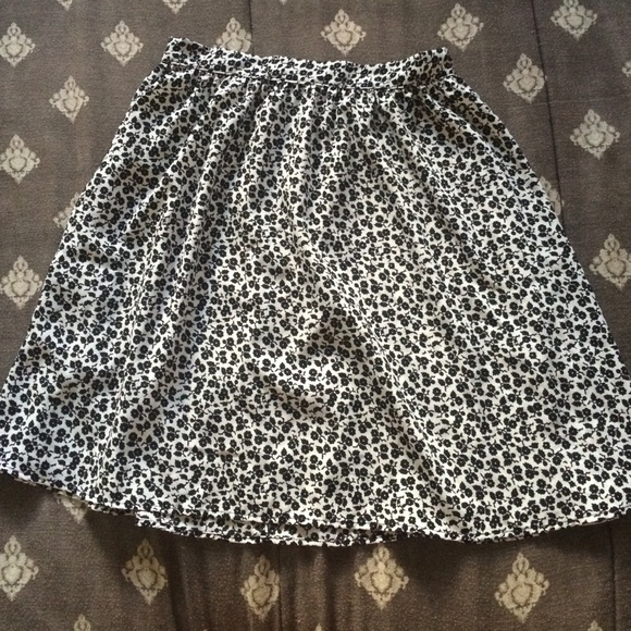 Floral patterned skirt