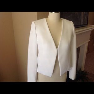 🎉 HOST PICK!!! 🎉 Modern White Blazer