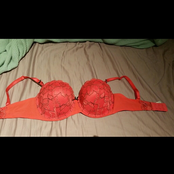 *coming down TODAY 6/28* Red Victoria's Secret