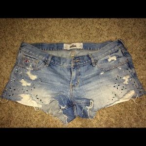 Jewel embellished hollister shorts!
