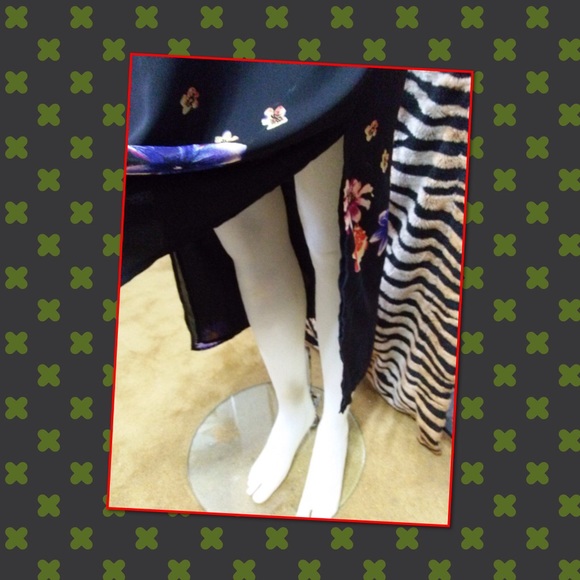 Liz Claiborne 2pcs floral dress - Picture 4 of 4