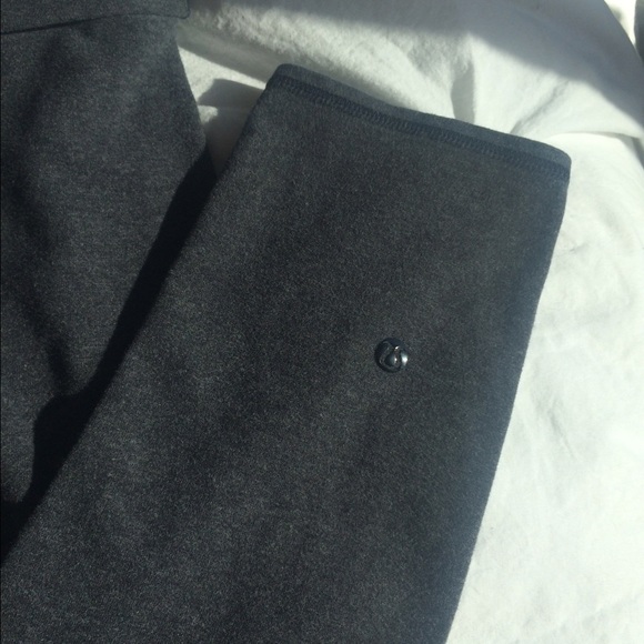 lululemon crop leggings heather grey- size 8