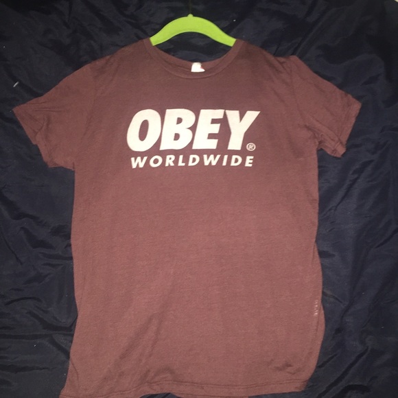 Obey shirt - maroon & Vans American Flag tee