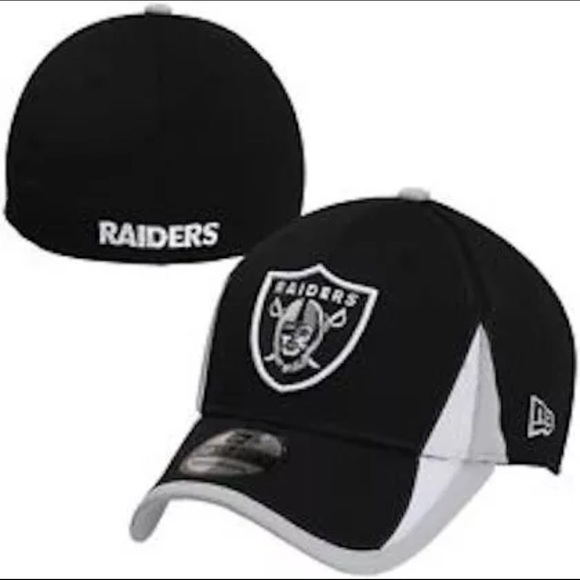 Oakland Raiders new era stretch fit M/L!