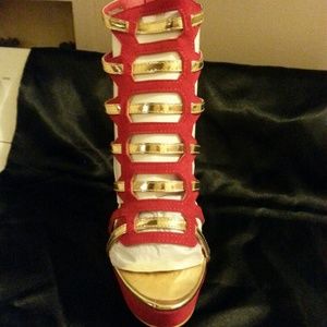 Women's shoes size 10