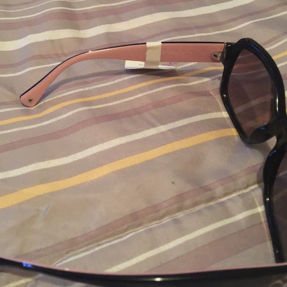 Coach sunglasses new with tag - Picture 3 of 4