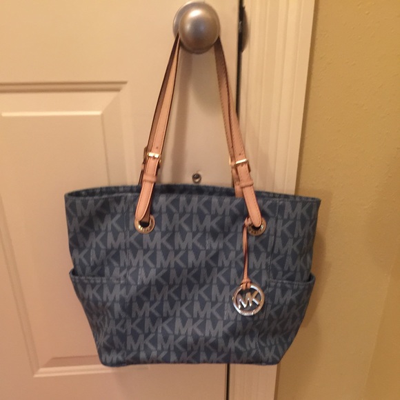 MK signature purse