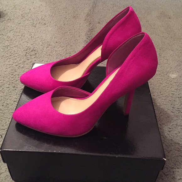BCBG Dorsey pumps
