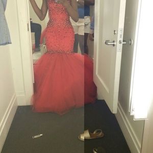 Red paparazzi prom/ wedding dress