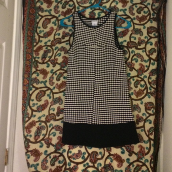 Mod black and white dress