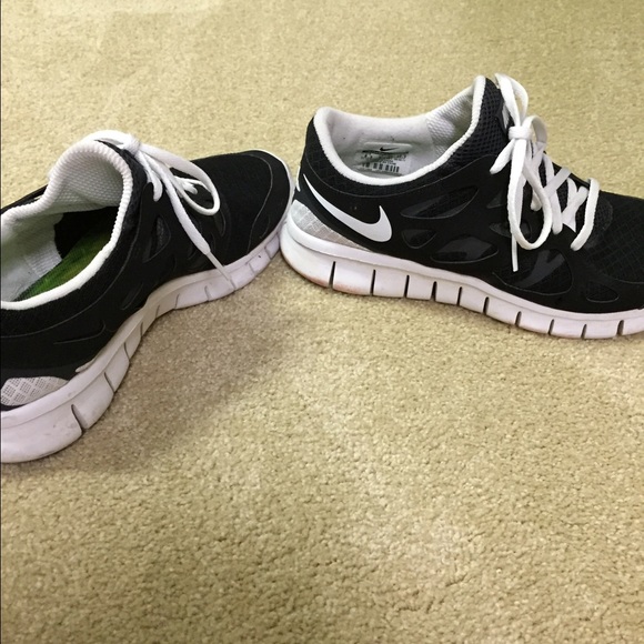 Nike Free Tennis Shoes