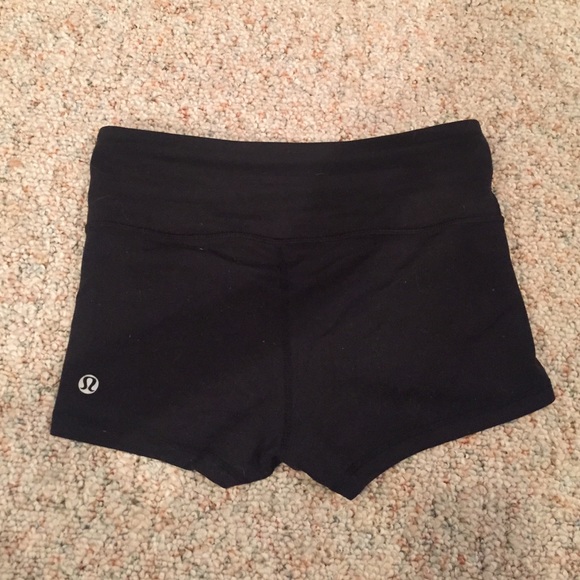 lulu lemon tight short