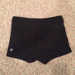 lulu lemon tight short
