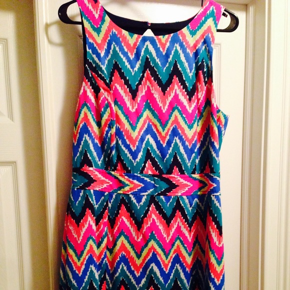 NWT size 12 Lilly Pulitzer dress - Picture 4 of 4