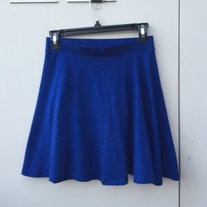 High waisted elastic skirt