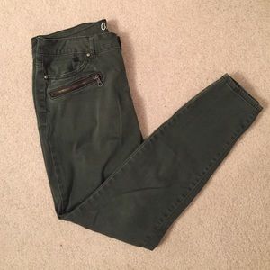 Green Jegging Pants