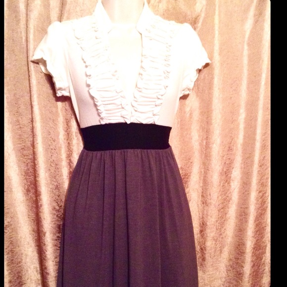 The Librarian Dress - Picture 1 of 2