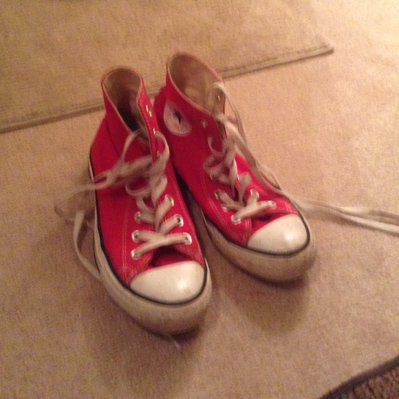 Red converse