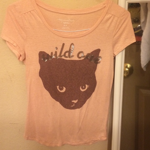 Light pink short sleeve top! Never worn!