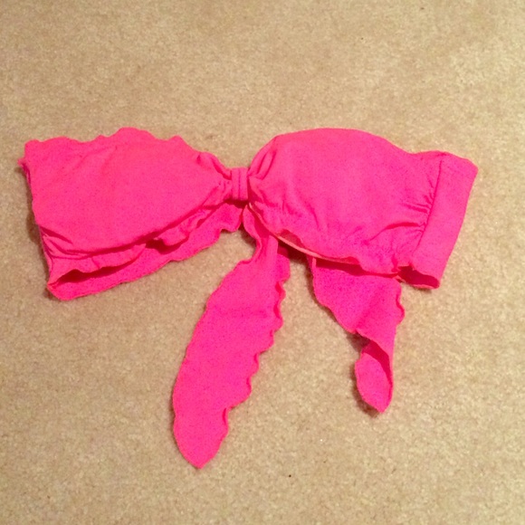 Victoria's Secret pink ruffle bandeau 🎀