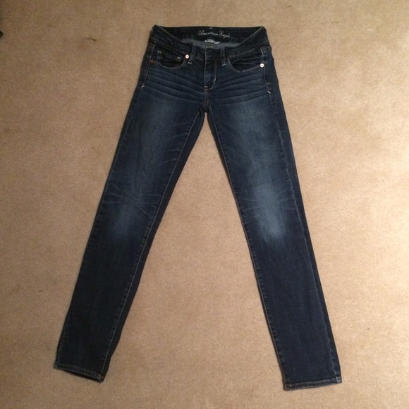 Medium Wash American Eagle Super Skinny Jeans