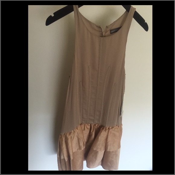 Camilla and Marc Dress - Picture 4 of 4