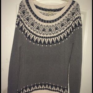 Warm & cute sweater from G.H. Bass & Co.