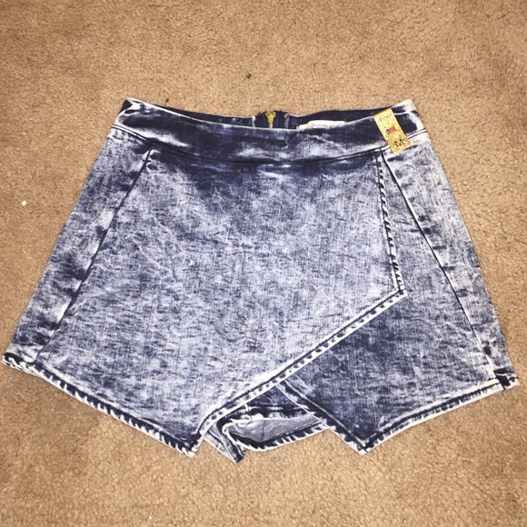Dresses & Skirts - Jean skort
