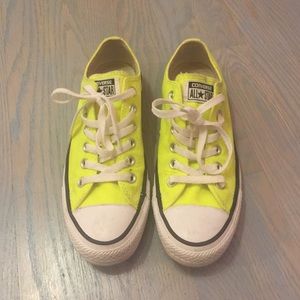 YELLOW CONVERSE