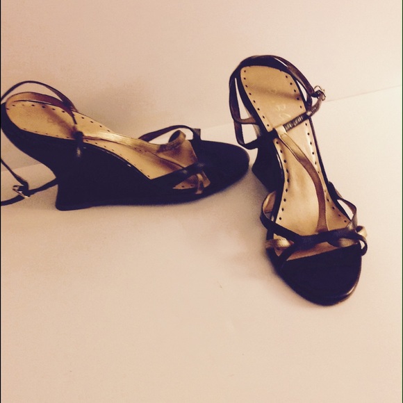 BCBG PARIS SANDALS
