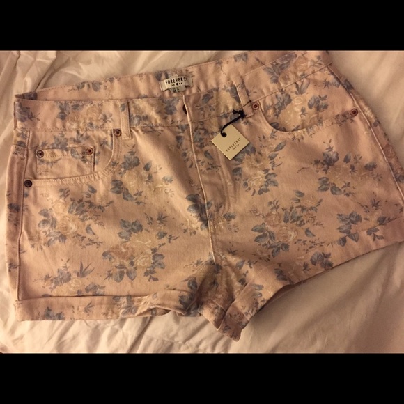 Beautiful floral high waisted denim shorts