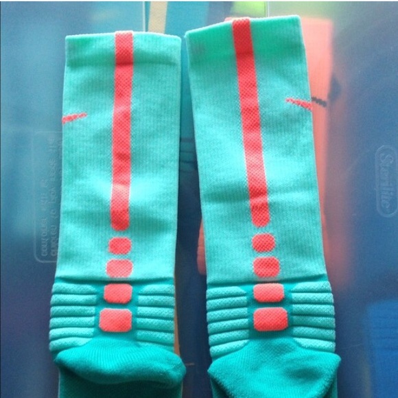 Nike Accessories - Nike Elite Hyperelites. Size L. PRICE IS FIRM!!