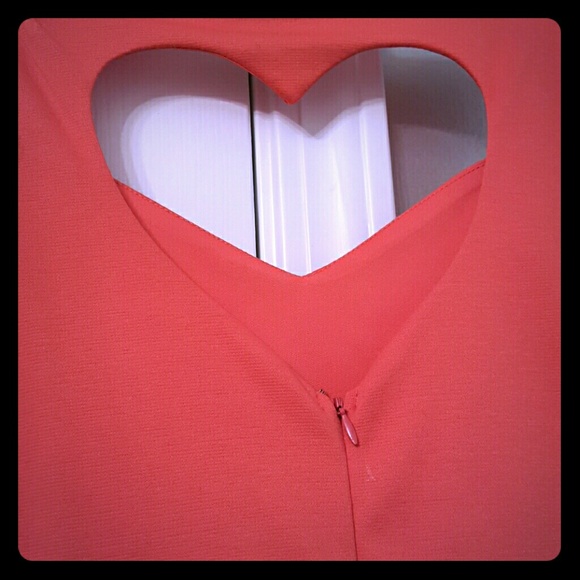 NWT XS Coral Open-back Heart Dress