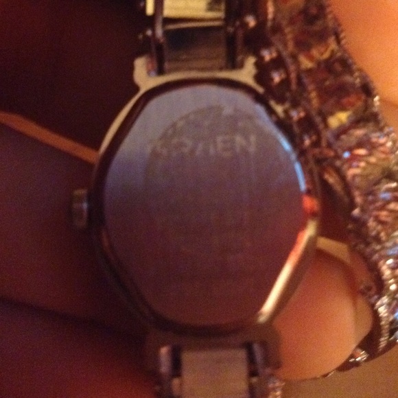 Watch - Picture 4 of 4