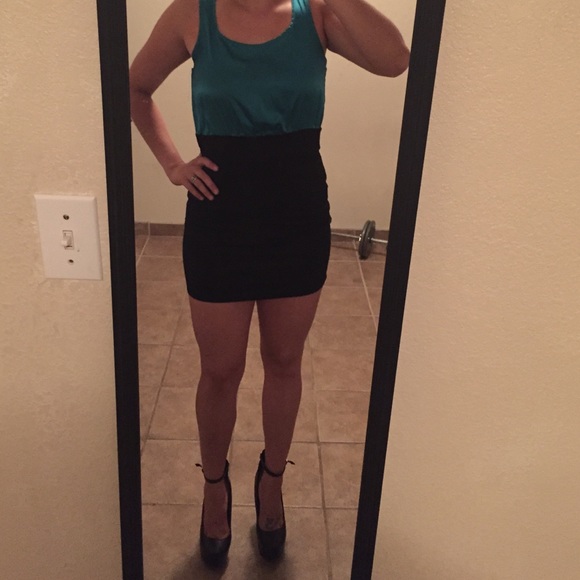 Teal Forever 21 Dress! ❤️👠👗 - Picture 2 of 4