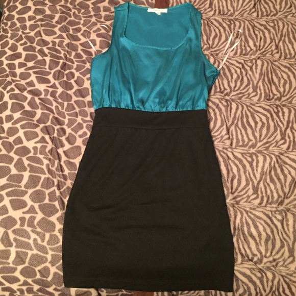 Teal Forever 21 Dress! ❤️👠👗 - Picture 3 of 4