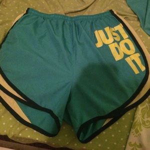 Nike shorts size small
