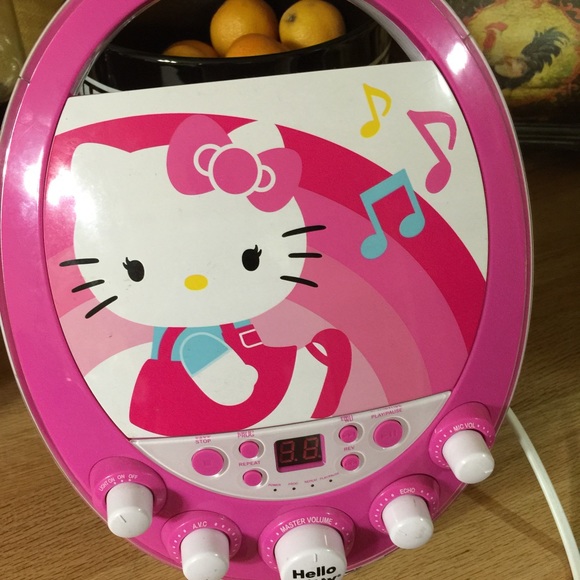Hello kitty cd radio and can plug into and sing