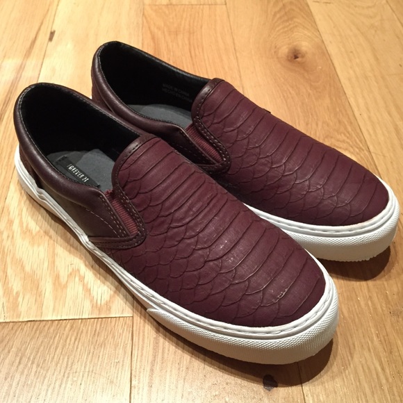 Maroon Croc Skate Shoes