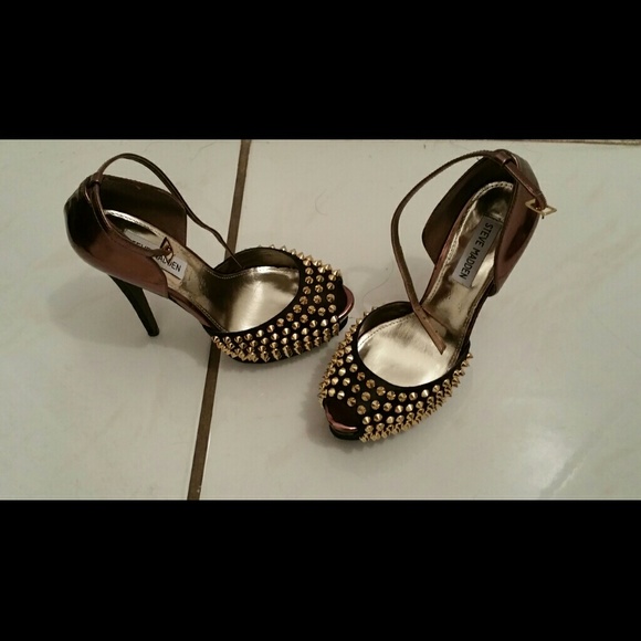 🚫🚫🚫🚫SOLD Steve Madden Obstcl-s