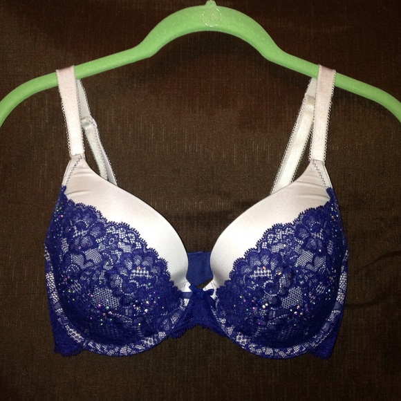💋 VS PUSH UP BRA 💋 NWOT
