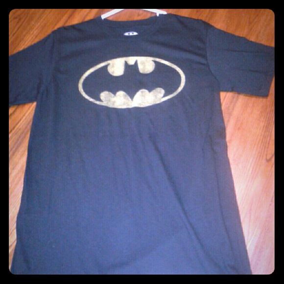 Men's Distressed Batman Symbol Black shirt