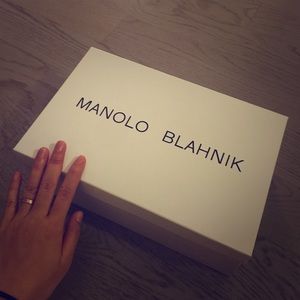Manolo blahnik shoes box