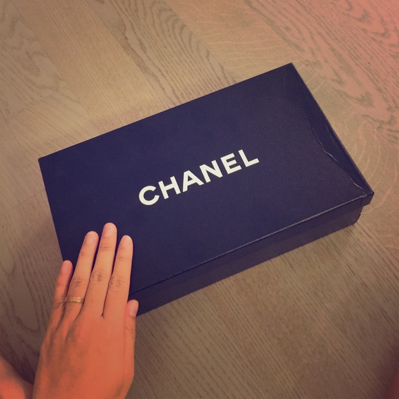 Chanel shoes box