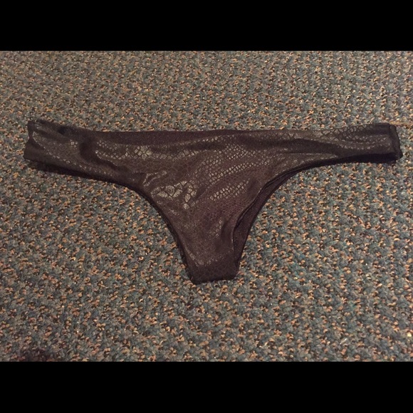 Swimsuit bottoms (cheeky)