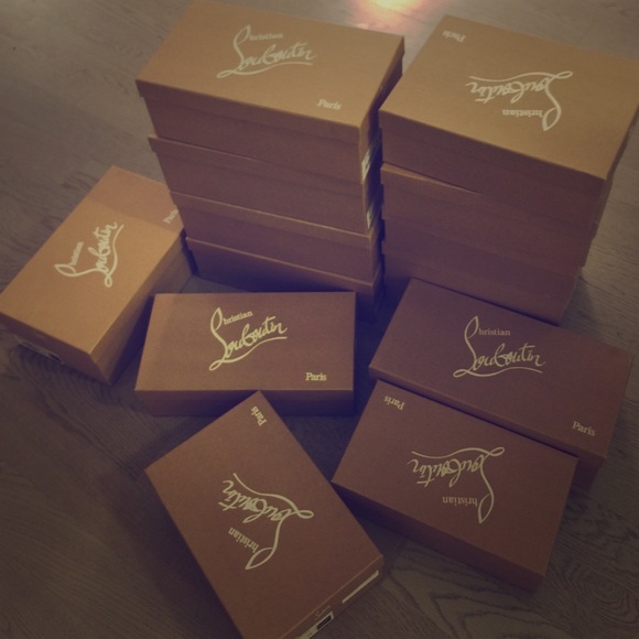 Christian louboutin shoes boxes
