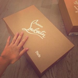 Christian louboutin shoes box