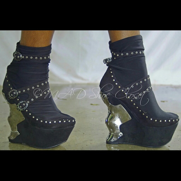 Black Maxtrix Bootie