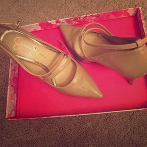 Jessica Simpson nude pumps