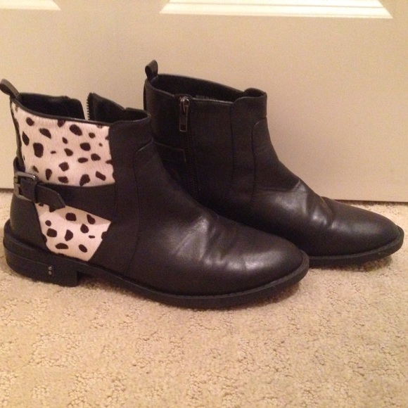 Forever 21 Shoes - Boots
